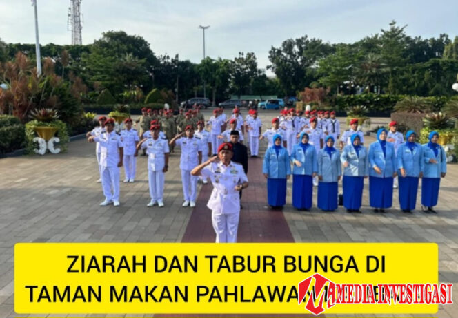 
					HUT ke-63, Kopaska Koarmada I Gelar Ziarah dan Berbagi Takjil di TMPN Kalibata