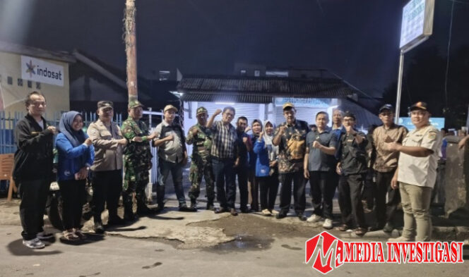 
					Foto bersama usai giat Cipkon Kelurahan Pisangan Baru. (Dok.Pengurus RT.001)