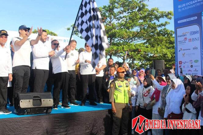 
					Ribuan Warga Ikuti Fun Walk Bersama Gebu Minang dan Pemko Padang