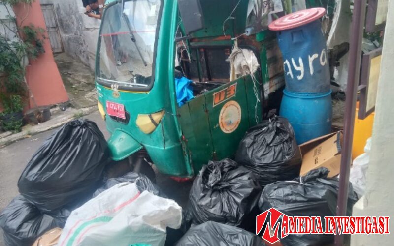 Darurat Sampah di Bidara Cina: Warga Harapkan Solusi dari Pemerintah
