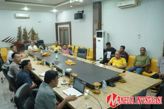 
					582 Truk Diperiksa, 75 KIR Dijaminkan: Tembilahan Serius Tertibkan Jalanan