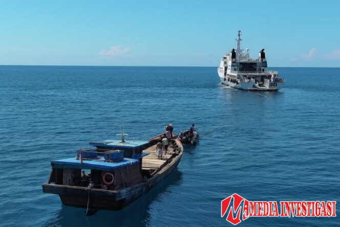 
					Bakamla RI Gagalkan Dugaan Penyelundupan Pasir Timah di Kepulauan Lingga
