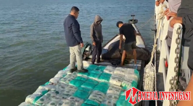 
					Bakamla RI Gagalkan Penyelundupan Beras dan Gula Pasir Subsidi di Sei Nyamuk Sebatik, Kaltara