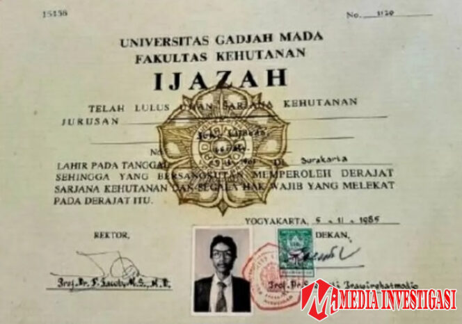 
					Ijazah Jokowi: Salah Ketik atau Salah Etik?