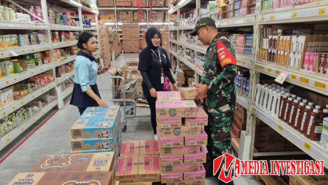 
					Antisipasi Lonjakan Harga, Babinsa Tipes Sidak Ketersediaan Stok Sembako di Lotte Mart