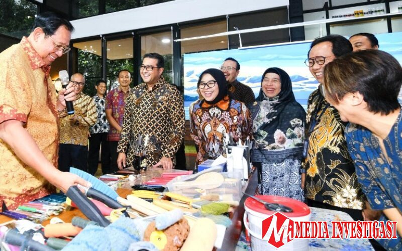 SBY Sambut KemenEkraf di Cikeas: Pamerkan 350 Lukisan, Rilis Album Musik hingga Novel Fiksi di 2025
