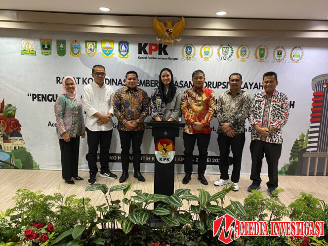 
					Ketua dan Wakil Ketua DPRD Dharmasraya Hadiri Rakor KPK, Tegaskan Komitmen Perangi Korupsi di Daerah