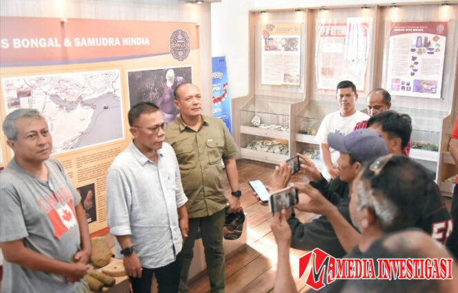 
					Menteri Kebudayaan RI Undang Bupati Tapanuli Tengah Terkait Situs Abad Ke-7 Situs Bongal Sijago-jago Kecamatan Badiri