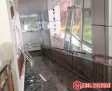 Diterjang Angin Kencang, Kaca Jendela RSUD Sungai Dareh Hancur Berantakan