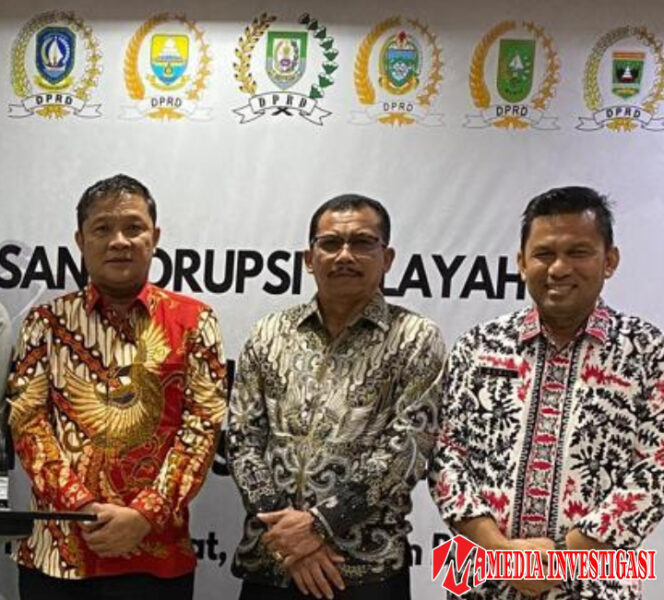 
					Wakil Ketua DPRD Dharmasraya Sujito SM Beberkan 12 Titik Rawan Korupsi di Daerah Usai Hadiri Rakor KPK di Jakarta 
