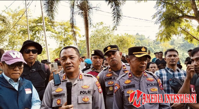 
					Warga Durian Simpai-Koto Baru Geruduk Kantor PT BRM, Tuntut Pengembalian Lahan 550 Hektar – PT BRM Bungkam, Kapolres Turun Tangan