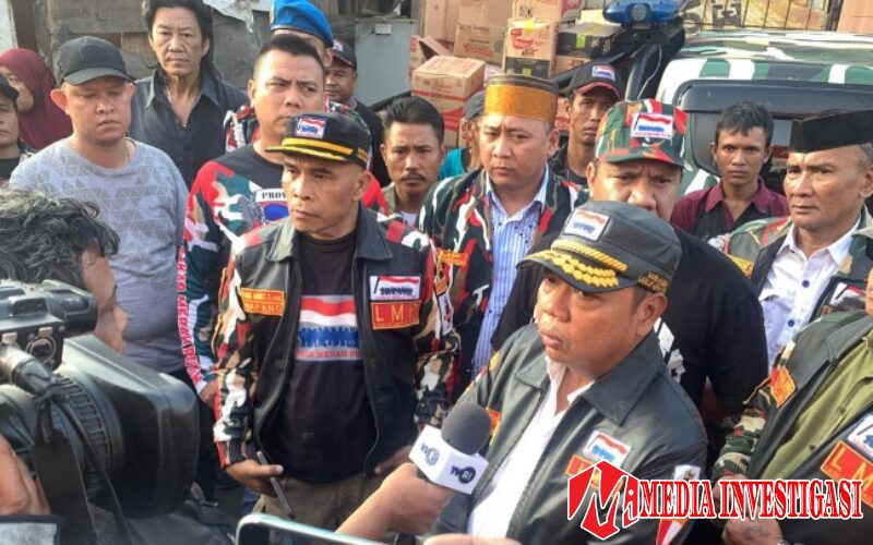 H.M Arsyad Cannu Pimpin Laskar Merah Putih Salurkan Bantuan untuk Korban Kebakaran Kapuk Muara