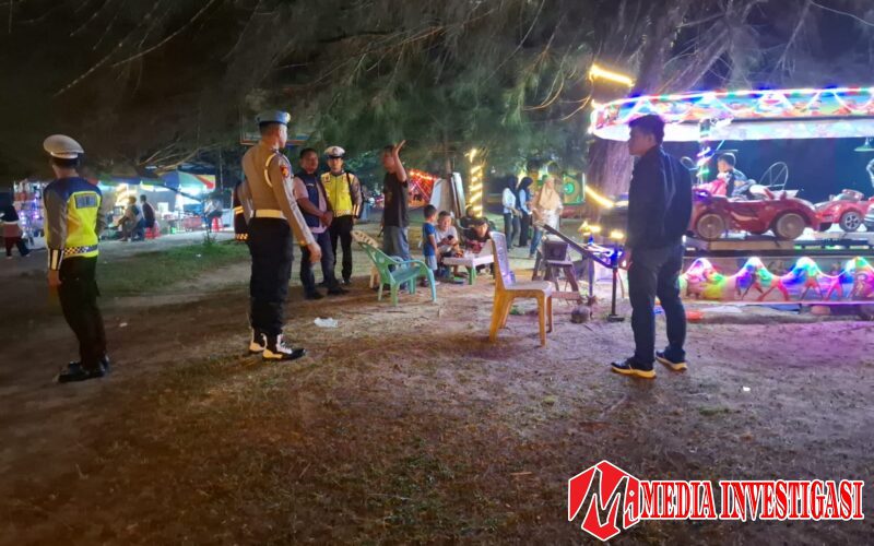 *Cegah Kejahatan Malam Hari, Polres Tapteng Gelar Patroli Skala Besar di Titik Rawan*