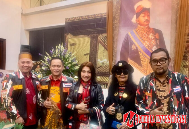 
					Kanjeng Pangeran Bios Abiyoso Hadiningrat Apresiasi Donasi Ketum LMP untuk Haul Pakubuwono X