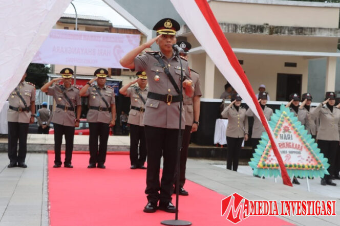 
					Polres Soppeng Gelar Ziarah di TMP Salotungo, Kenang Jasa Pahlawan Jelang Hari Bhayangkara ke-79