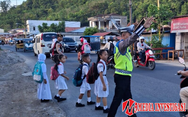 kegiatan rutin pengaturan lalu lintas melalui program strong point atau pos padat pagi, Rabu (11/6/2025).