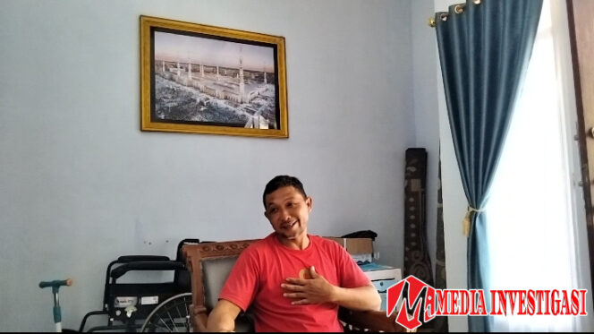 
					Ketua Kelompok Tani Sumber Rezeki: Program Replanting Bantu Petani Sawit Di Dharmasraya.