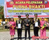 Momen Hari Bhayangkara 79, Kapolres Tapteng Lepas Purna Bhakti Waka Polres Tapteng dan 1 Bintara Tinggi