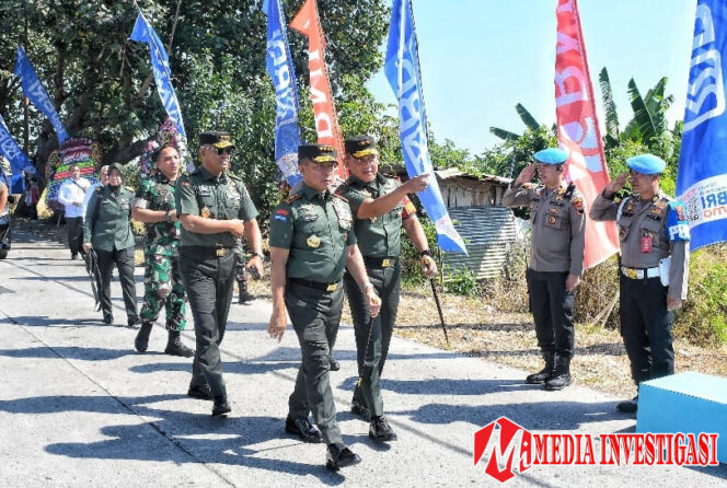 
					Panglima TNI Dampingi Presiden RI Luncurkan 80.000 Koperasi Desa Merah Putih