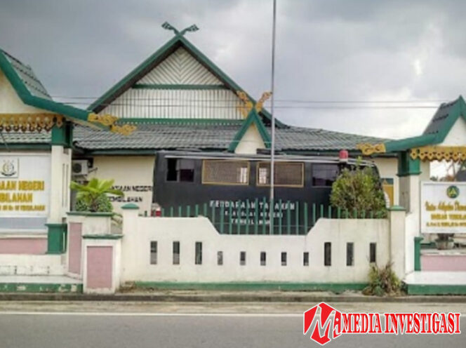 
					Agus Divonis Tanpa Pengacara: Potret Buram Akses Keadilan Bagi Warga Miskin
