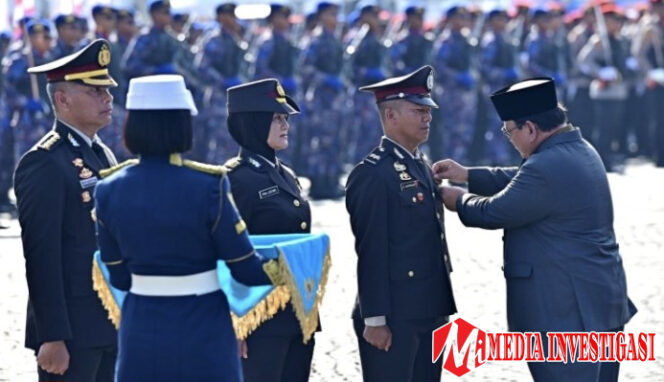 
					Presiden Prabowo Hadiri HUT Bhayangkara di Monas, Propam Polri Terima Penghargaan Presiden bersama Tujuh Kesatuan Polri