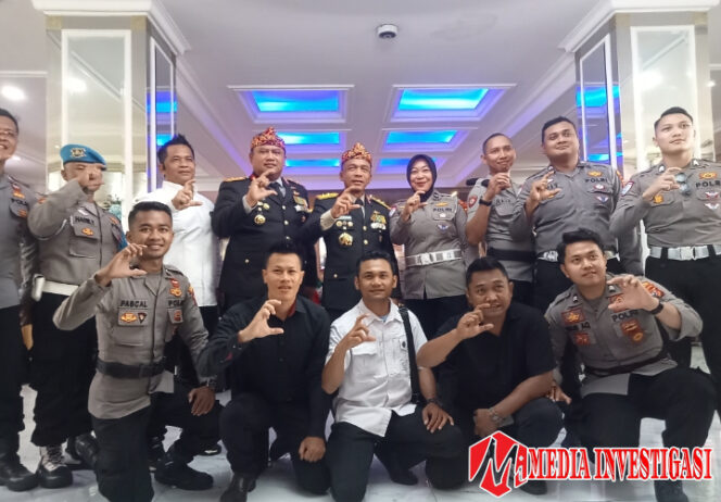 
					Kapolda Rudi Setiawan dan Gubernur Dedi Mulyadi Meriahkan Hari Bhayangkara ke-79, Menghibur Masyarakat Jawa Barat