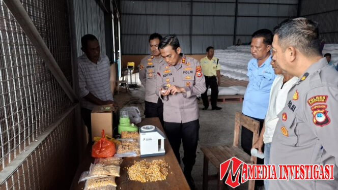
					Kapolres Soppeng Tinjau Gudang Jagung, Tegaskan Komitmen Polri Dukung Ketahanan Pangan Nasional