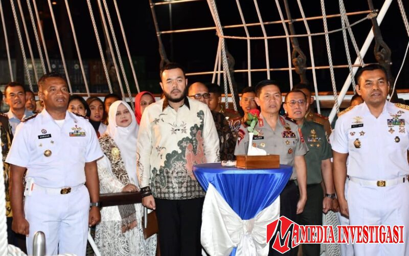Bersandar di Padang, KRI Bima Suci Pererat Persahabatan dan Citra Bangsa