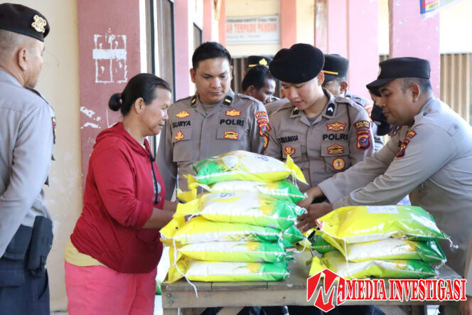 
					Polres Tapanuli Tengah Gelar Gerakan Pangan Murah, Ratusan Karung Beras Ludes Terjual