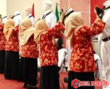 HUT ke-26 DWP Kota Padang, Istri Lurah Unjuk Ketangkasan di Lomba Pasang Atribut PDU