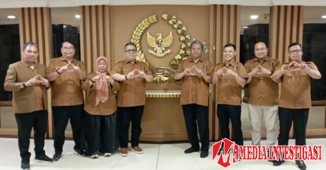 
					AMKI Pusat usai mengadakan audiensi dengan Sekjen MPR RI, Siti Fauziah. (Dok. AMKI)