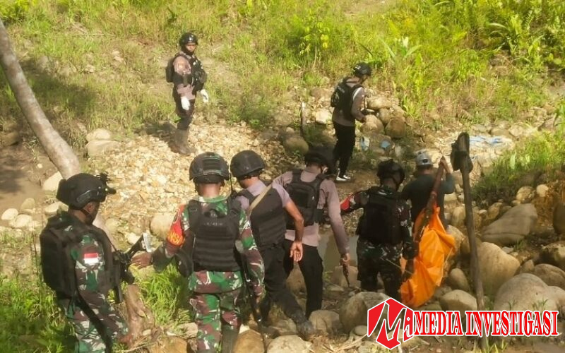 Pendulang Emas Korban Pembunuhan OPM, Prajurit Kodim 1715/Yahukimo Sigap Mengevakuasi