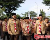 Peduli Kepramukaan, Wako Fadly Amran Disematkan Lencana Darmabakti
