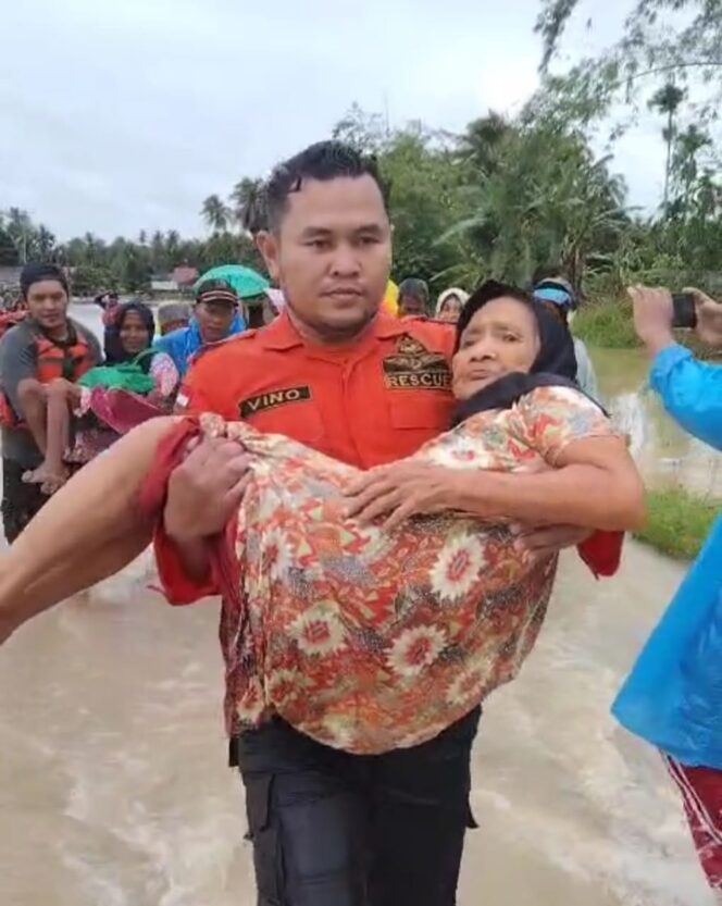 
					Intensitas Hujan yang Tinggi Sebabkan Banjir dan Longsor di Padang Pariaman, Bupati JKA berharap bantuan dari pemerintah provinsi dan pemerintah pusat.
