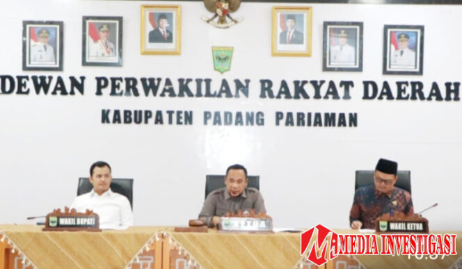 
					Wabup Rahmat Hidayat Sampaikan Jawaban Eksekutif atas Pandangan Umum Fraksi DPRD terhadap RAPBD Tahun Anggaran 2026