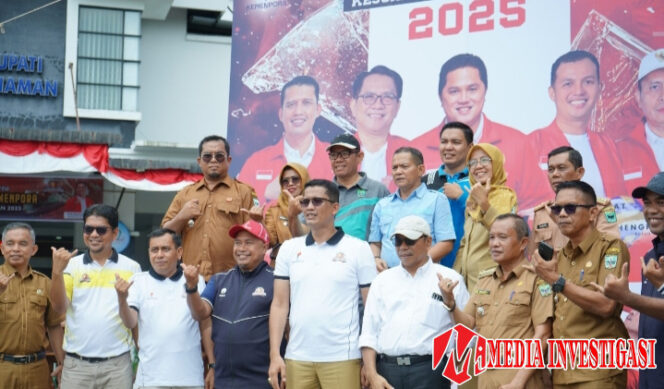 
					Kejuaraan Tarkam 2025 Resmi Dibuka: Padang Pariaman Satu-Satunya Tuan Rumah di Sumbar