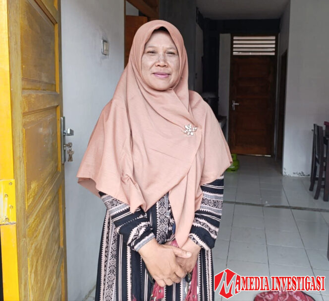 
					Kisah Mak Wet Bertahan Tiga Jam di Pohon Kelapa Saat Banjir Besar Datang