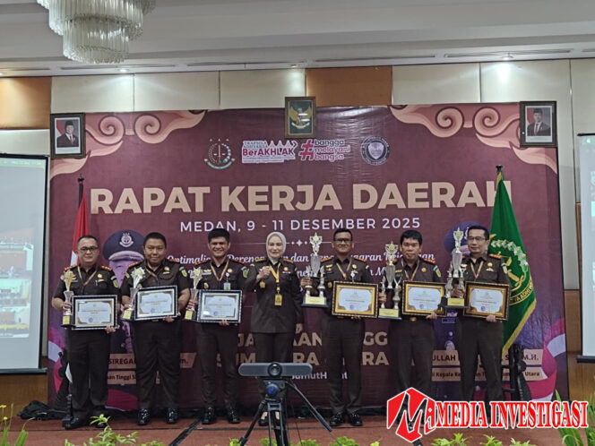 
					Press Release Capaian Kinerja Bidang Perdata Dan Tata Usaha Negara Serta Bidang Pembinaan Kinerja Pada Rakerda 2025, Kejaksaan Negeri Simalungun Raih Predikat 