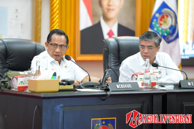 
					Mendagri Jelaskan Peran Gubernur dalam Penetapan Upah Minimum 2026