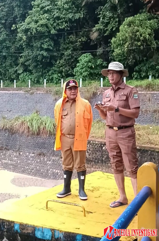 
					Bupati JKA Tinjau Sejumlah Titik Rawan Banjir dan Longsor Waspada Terhadap Bencana Susulan.