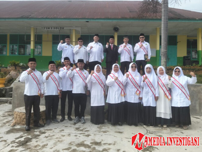 
					H. Mansur Wahid Pimpin Upacara HAB Kemenag RI ke-80 di MTSN 5 Solok