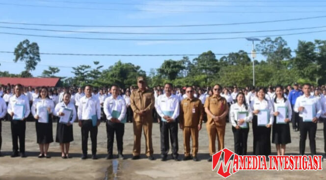 
					Foto bersama usai upacara bendera di kabupaten Nias Utara. (Dok. Wira/ MEDIA INVESTIGASI)