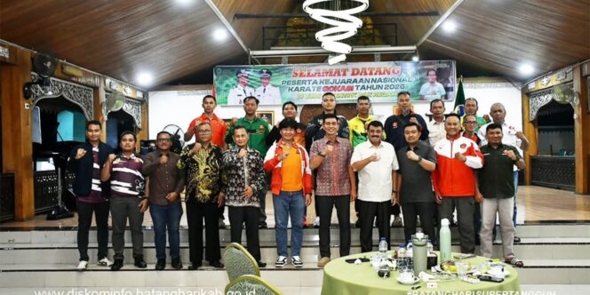 
					Ketua DPRD Batang Hari Menghadiri Penyambutan Hangat Peserta Welcome Dinner Kejuaraan Nasional