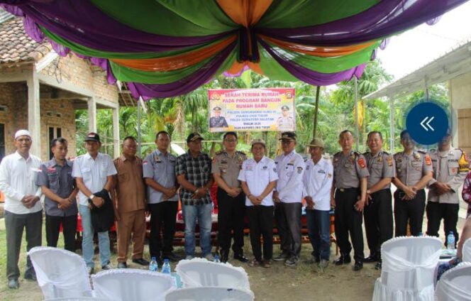 
					Kapolres Oku Timur hadiri kegiatan serah terima bangun rumah baru di desa mujorahayu SS3, ini beritanya