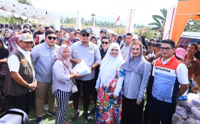 
					Huntara Batang Anai Padang Pariaman ,Dinilai Terbaik di Sumatera Barat,Andre Rosiade Beri Apresiasi