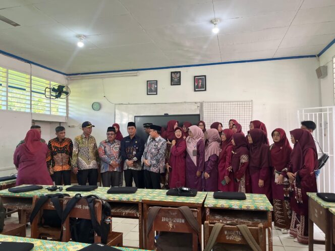 
					SMPN 32 Padang Luncurkan Kelas Digital dan Penguatan Karakter Minangkabau