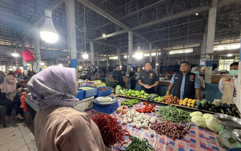Jelang Ramadhan 1447 H, Sat Reskrim Polres Inhil Bersama BPOM dan Disperindag Gelar Operasi Pasar