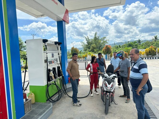 
					Kepolisian Resor Bangkep Melaksanakan Patroli Ke Sejumlah SPBU Di Bangkep Pastikan Stok BBM Distribusi Aman Sesuai Aturan