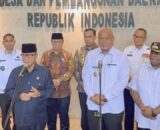 Di Akses Oleh Menteri Audiensi Ke Presiden Republik Indonesia, Bupati Nias Utara Saat Mewakili Sambutan 30 Kepala Daerah Pada Rapat Koordinasi Di Jakarta