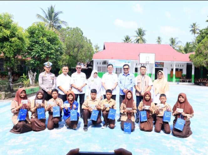 
					Tim Percepatan Akses Keuangan Daerah Kabupaten Padang Pariaman Gelar Progaram Satu Rekening Satu Pelajar